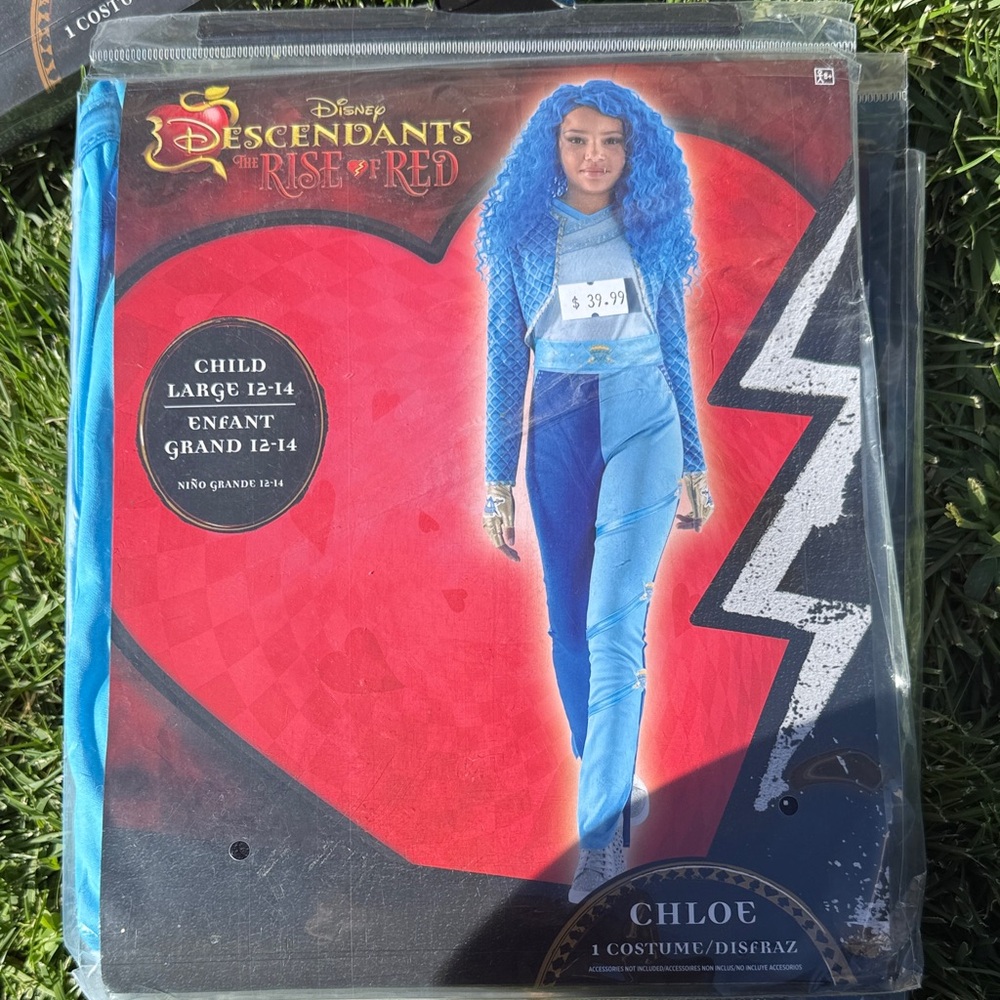 Disney Descendants Rise of Red Blue Chloe